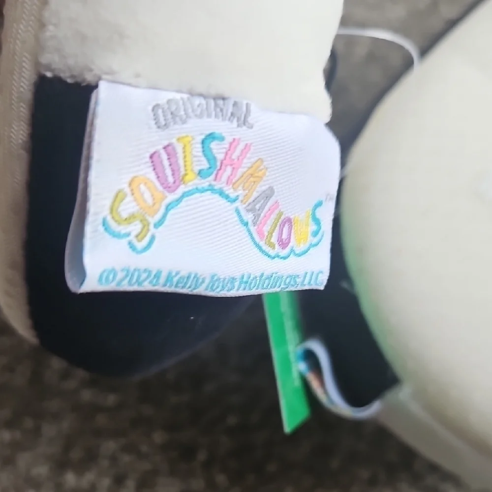 Squishmallows Festive Kitten Slippers